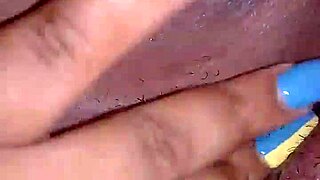 novia colombiana se masturba riko para mi with dildo and orgasm