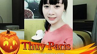 I see fallen female university students becoming friends in scandal