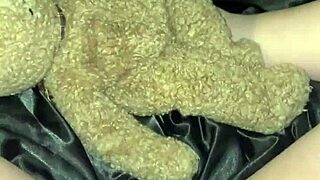 damn, arabian snowwhite craves bbc in her tight wet teen pussy for creampie!