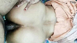 Desi bhabhi moans during bareback anal fuck