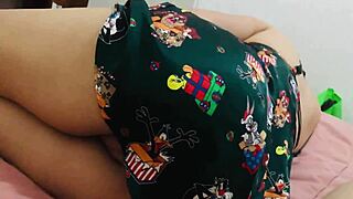 my ex and i shared a bed, got left alone for a hot homemade massage