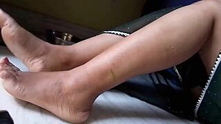 Indian Hot Bhabhi Fingers Chut And Squirts!