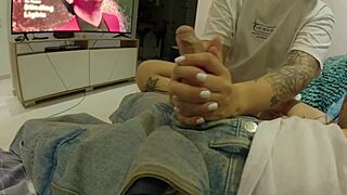 Can you believe my madrastra rewarded me for a billion views?