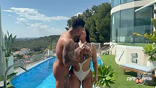 Yo, feel that oiled ass? Let's get rough in the garden with Sara Retali and Leo Santos!