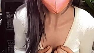Masked Beauty in Crossdressing Masturbates While Streaming, Want to See?
