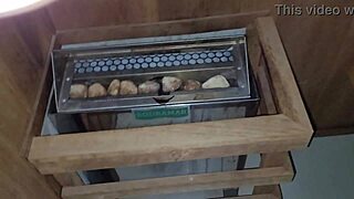 I couldn't resist masturbating in the gym sauna 😏