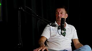 beautiful amateur asks, is my pussy a tasty fruit? in public fetish