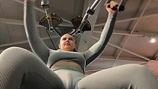 Teen 18+ masturbates to orgasm in public gym