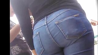 Check out this latina teen's big ass in tight jeans on the street