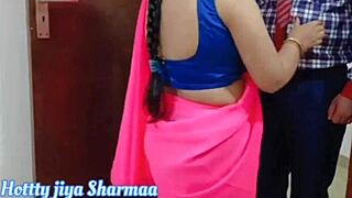 Desi Hot Sex With Sexy Housewife