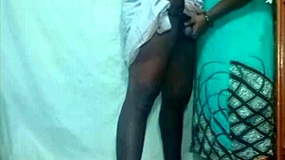 Indian desi girlfriend gets fucked hard in village home!