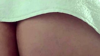 Maestra enseña como rasurarse in the bathroom with big ass bbw milf stripping lingerie and teasing curvy tits 😏🛁