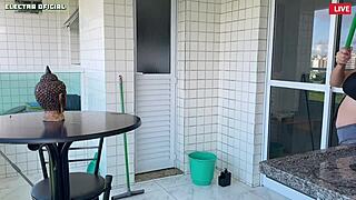 I hired this Brazilian maid who stripped down completely, turning the voyeur fetish into pure excitement with her Latina prostitute moves.