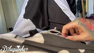 Caught my friend's wife alone and turned it into wild squirting sex with her hairy pussy