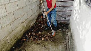 Oh Wow, Busty Boss Seducing Her Old Employee For Deepthroat And Wet Pussy Action!