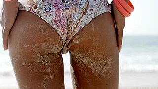 hey, check out this beach hottie with binaural sound