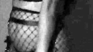 hotwife dançando no helloween doces ou travessuras, ai que delicia