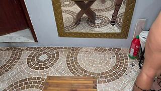 Arrombando a Bucetinha da Minha Enteada Gostosa de 19 Anos e Gozando Dentro suggests a taboo family twist with a young Latina in lingerie.