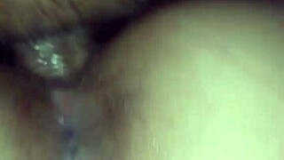 estamos de volta com a casada puta levando socada do comedor na buceta ensopada em vídeo caseiro