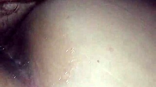 estamos de volta com a casada puta levando socada do comedor na buceta ensopada em vídeo caseiro