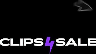 Whoa, loving this natural PAWG's fat ass worship with that curvy big butt and huge labia 😍🍑