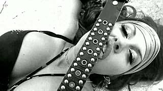 Pornstar Savana Starts with Slow Striptease and Twerking, Building Up Horny Energy in Empty Canadian Room Until Clothes Get Ripped