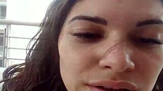 i'm lili, a latina babe on webcam