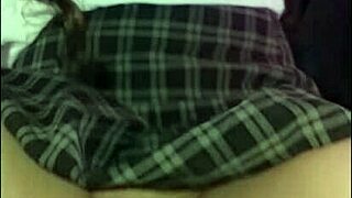 �hay no �porque me los hecho adentro ahora que hago con esta jovencita traviesa en el colegio!