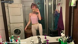 Lifestyle Femdom Shifts with Kira in Sporty Leggings from Foot Gagging to Armpits Licking and Facesitting Domination