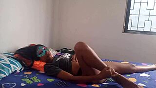 i'm this hot latina traveling thru colombia, lovin how i touch myself and feel my saggy natural tits...