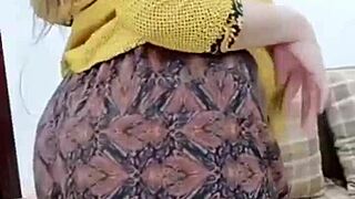 hey, sobia nasir is doing this stepmom roleplay thing 😏 it's kinda hot with arab and indian vibes