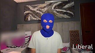 enfermera sexy cura a 3 pacientes sacándoles la leche con blowjob and doggystyle fuck in cosplay uniform