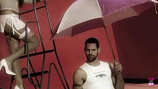 काली बालों वाली