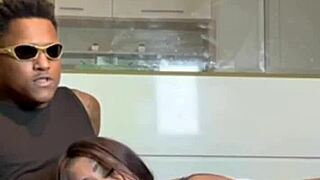 Putinha completou 18 anos chamou primo preto pauzudo pra comemorar levou muita rola de presente