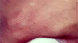 Comedor arrebentando a bucetinha da mulher de corno