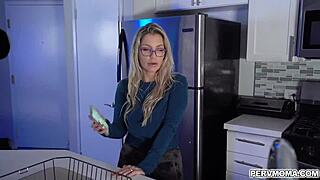 Stepson fucks hot Ashley Fires in her bedroom 😏