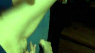 mi amiga se masturba rico con ese gran pene 😏