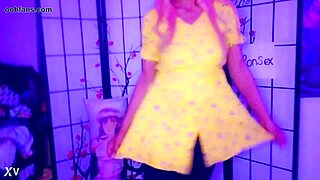 Amateur Ebony African Black Sexy Teen Shows Fans Her Sexy Shapped Body Horny Dudes Are Dying to Fuck Her Raw