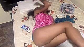 fiz uma resenha com minhas amigas gostosas e rolou a maior putaria orgia mulher do meu amigo emprestado para gravar pornô