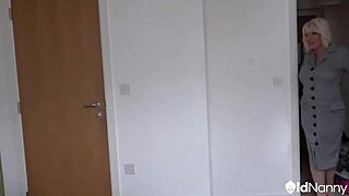 British Stepmom Amy Goodhead Pleasures Sam Bourne