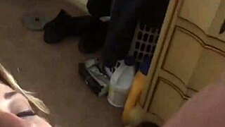 Hot milf sucks hubbys hard cock 😈