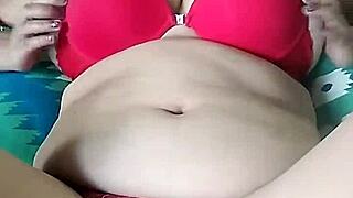 i am poosoo massagin my big boobs for youuu