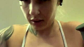 Fui Treinar Na Academia De Frente Da Praia De Ipanema No Rj Não Sabia Que Não Podia Treina De Biquíni Fil Dental Quase Fui Expulsa Fiquei Com Muito Tesão Com Todos Me Olhando