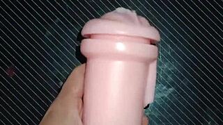 Kissy Mamada Y Después Sexo Lleno Toda Su Entrada Con Leche