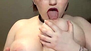 Striptease and suction vibrator cum with big natural tits squirting