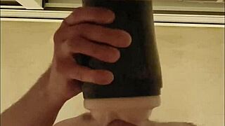 Follando Mi Fleshlight Hasta Que Me Hace Temblar Del Orgasm