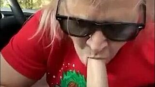 Hot mature milf sucks her best friend's big cock 😍