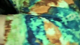 wow, watch this deep throat session on a massive cock 😮