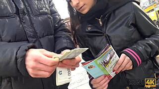 Hunt4k Kerl Nimmt Geld Von Jäger An Der Seine Kleine Freundin Ficken Wollte