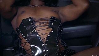Big Booty Black Milf Ana Foxxx Gives A Full Striptease In An Suv